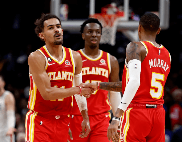 穆雷在TL比赛中反败为胜,刷新纪录引发热议!观众掌声雷动 穆雷在TL比赛中反败为胜,刷新纪录引发热议!观众掌声雷动