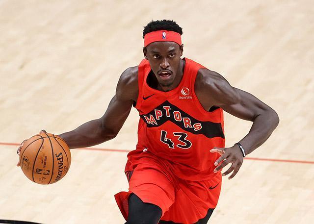 重磅！国际比赛日多伦多猛龙调整名单以备欧超杯里程碑夜里尔完成体检，密尔沃基雄鹿遗憾出局备战欧联的简单介绍